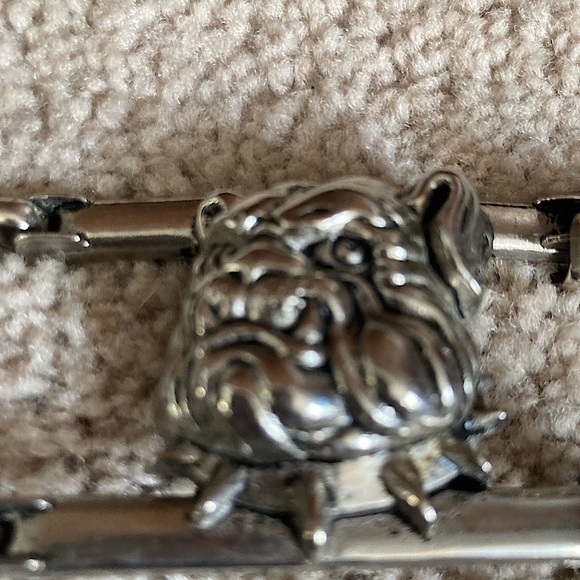 Bulldog lovers! Very cool belt metal and leather - Picture 1 of 2